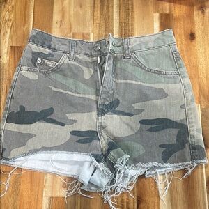 Topshop Green High Waist Camouflage Shorts